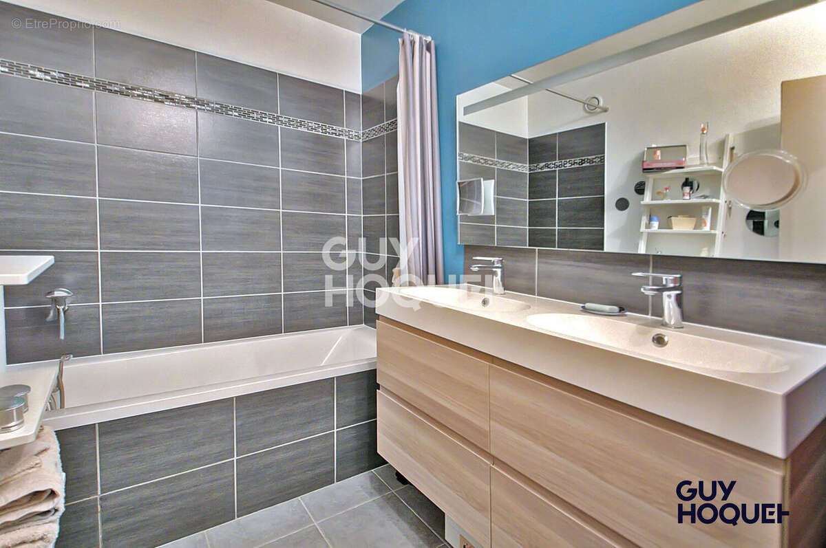 Appartement à LYON-5E