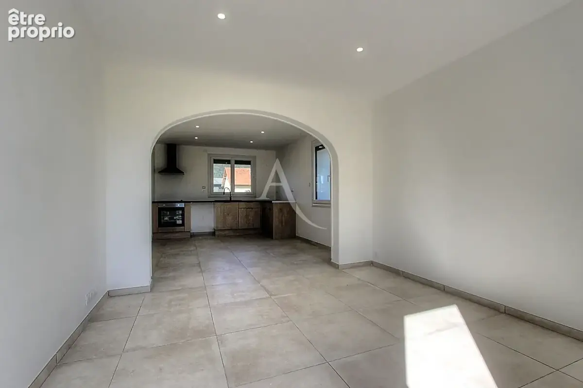 Appartement  4 pièces 74 m2 avec garage, place de parking et jardin - photo 4