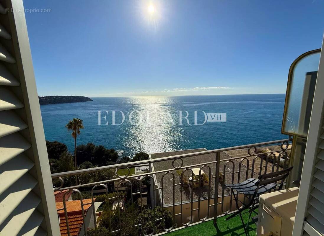 Appartement à ROQUEBRUNE-CAP-MARTIN