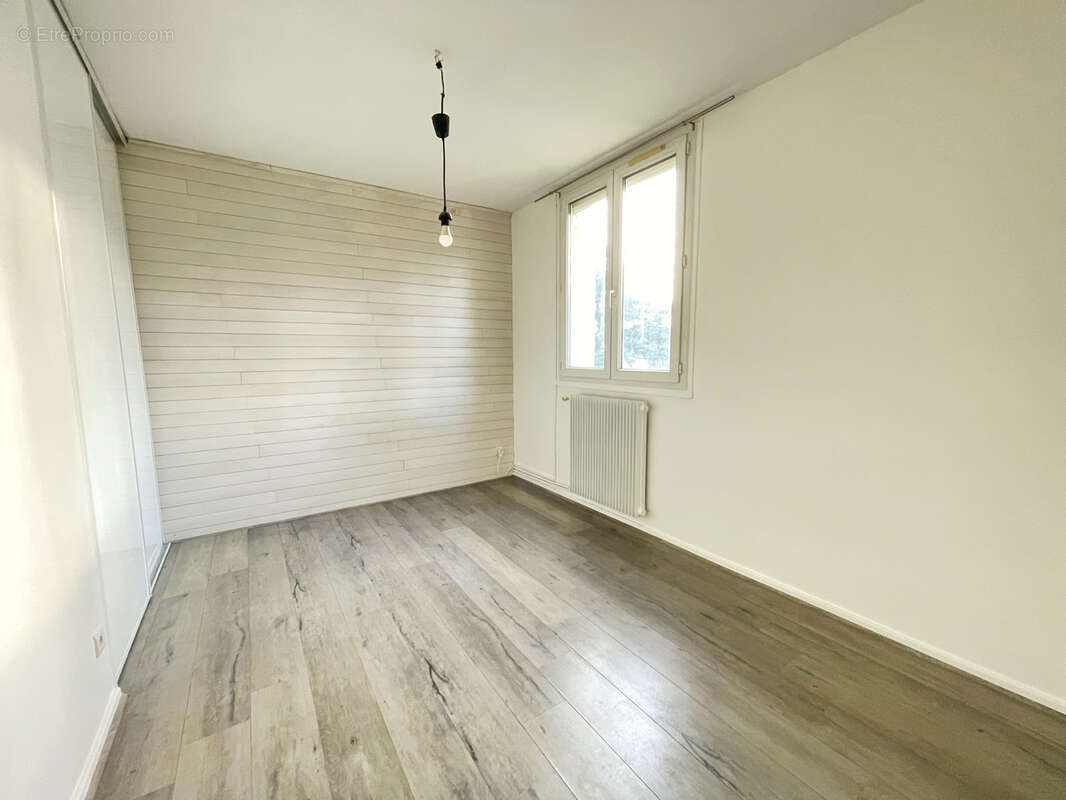 Appartement à LOIRE-SUR-RHONE
