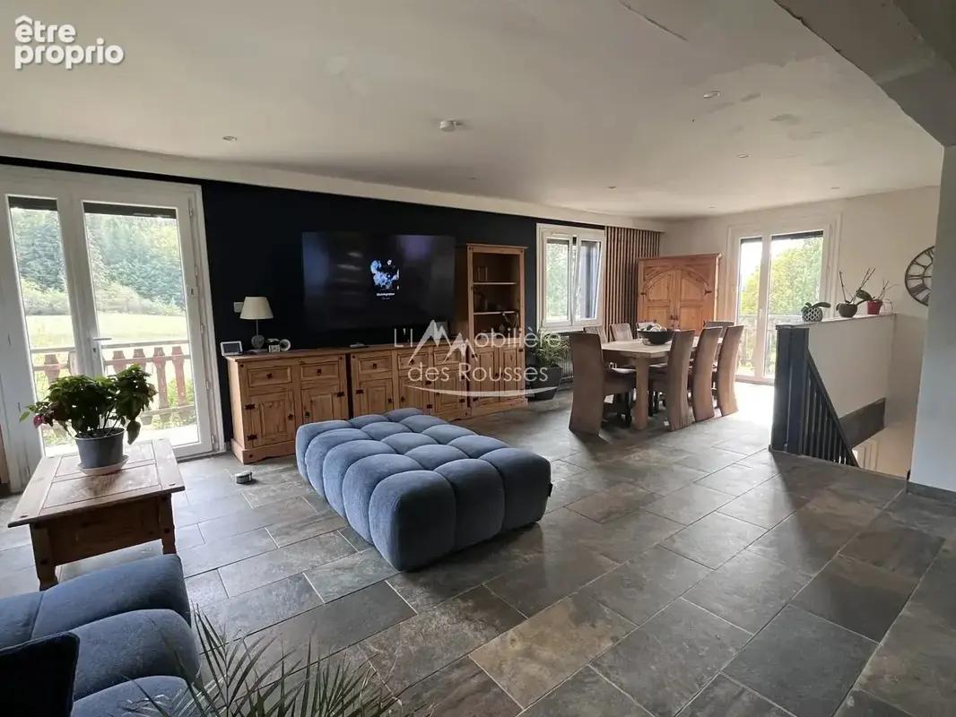Maison rénovée avec vue dégagée - photo 1