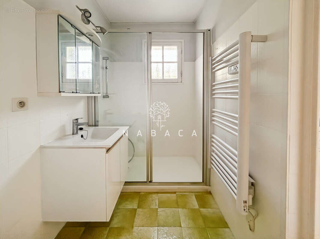 Maison à MONTAUROUX