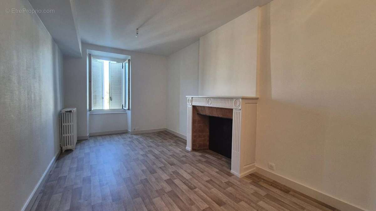 Appartement à BELLAC