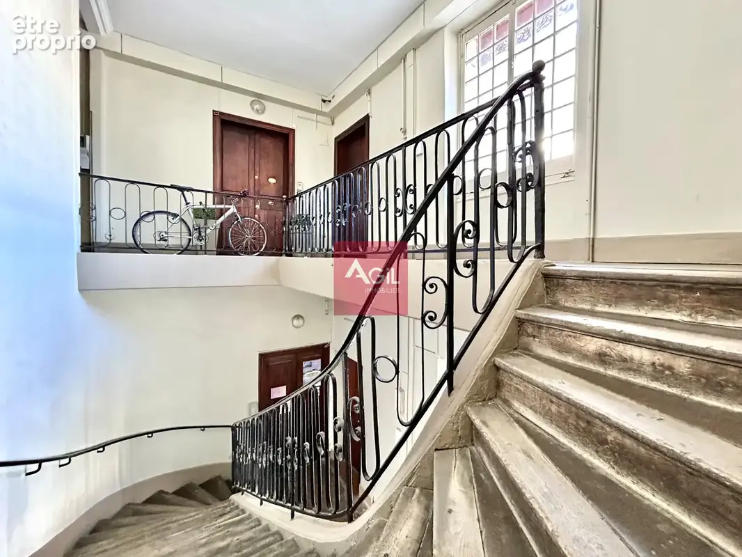 GRENOBLE - Rue Raoul Blanchard : T7 en duplex de 260m2 - photo 23