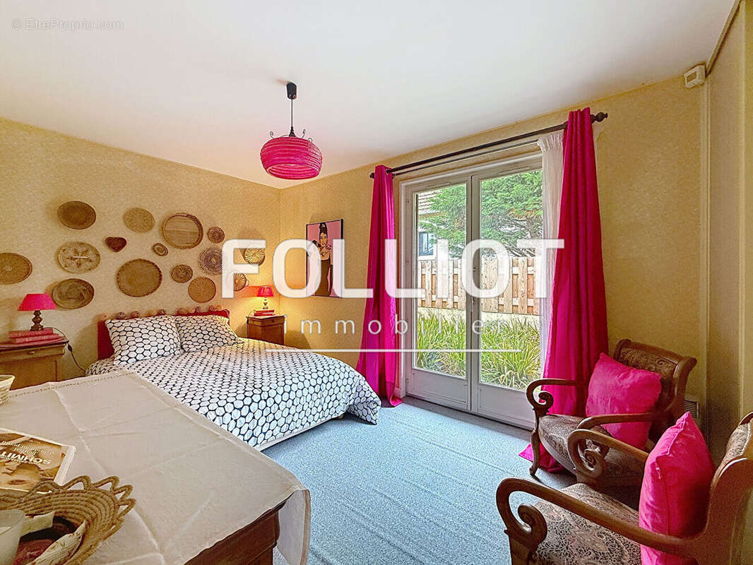 Maison à AGON-COUTAINVILLE