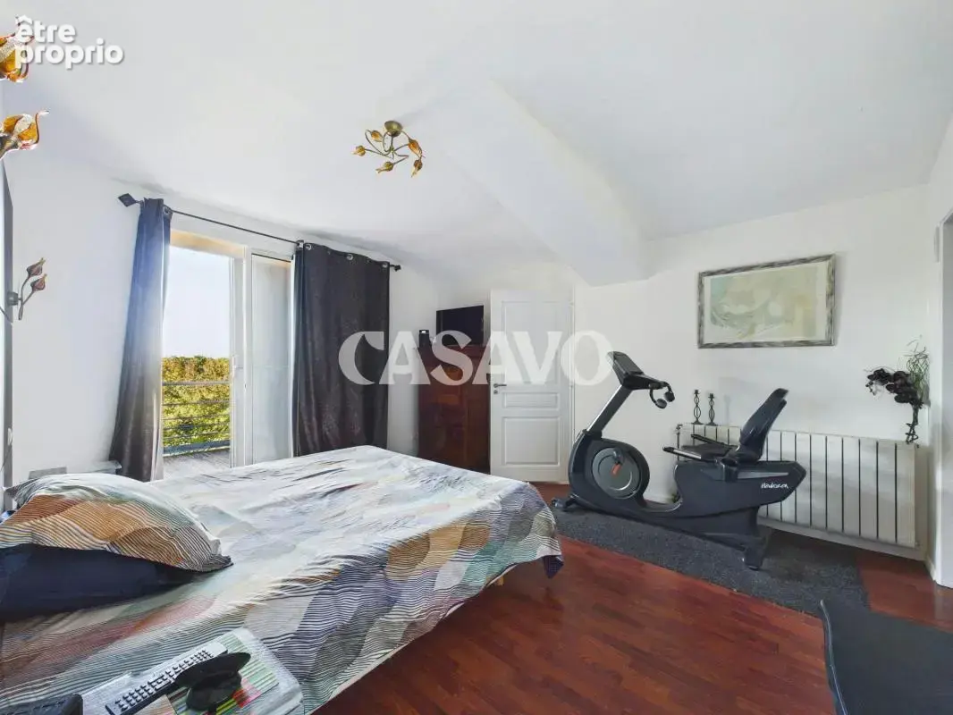 Vente Maison 5 pièces de 203m² - 33670 Le Pout - photo 7