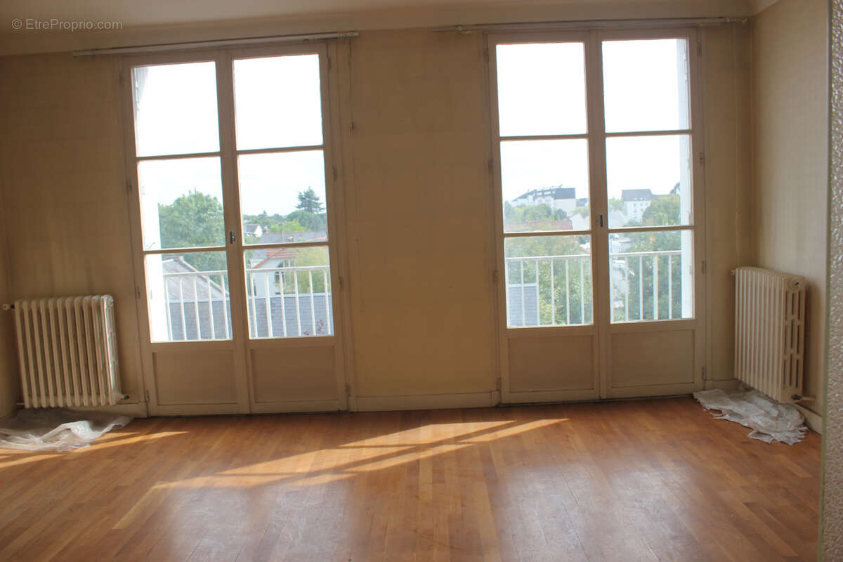 Appartement à SAINT-CYR-SUR-LOIRE