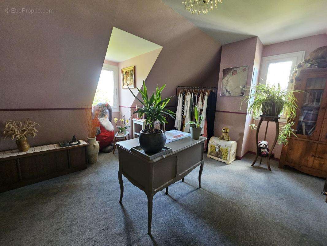 Maison 101 m² à Bourgtheroulde-Infreville  - photo 5