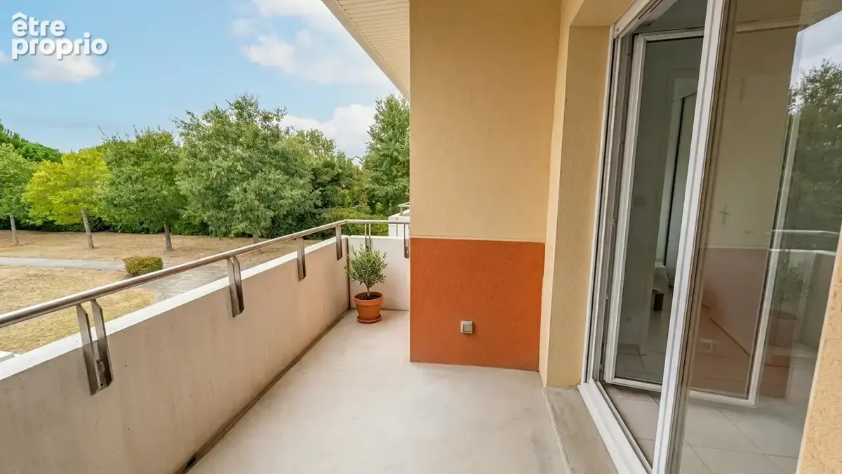 Castelnau-d’estrétefonds   t2 44 m2   terrasse   dernier étage   parking - photo 6