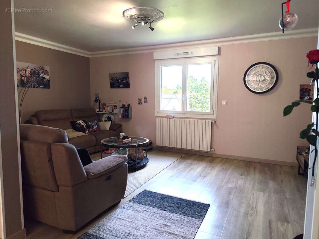 Maison à PLOUGOUMELEN