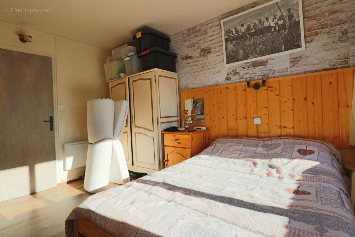 Appartement à MURAT-LE-QUAIRE