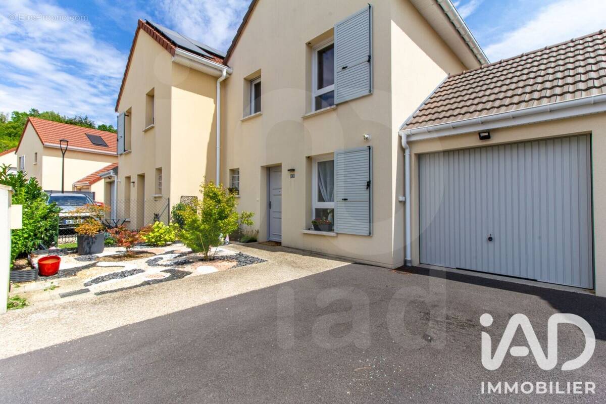 Photo 1 - Maison à SAINT-MAXIMIN