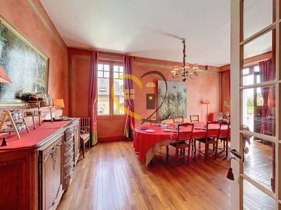 Maison à AUBIGNY-SUR-NERE