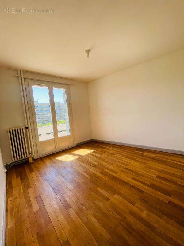 Appartement à ROMANS-SUR-ISERE