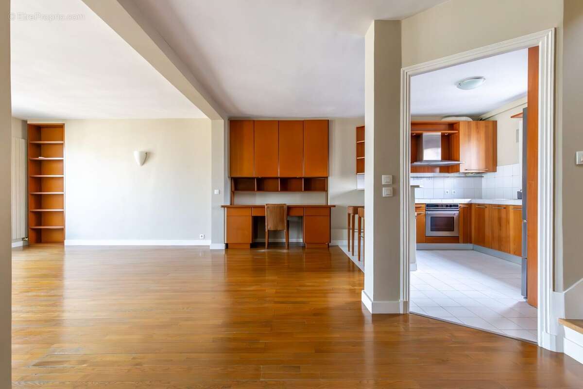 Appartement à PARIS-12E