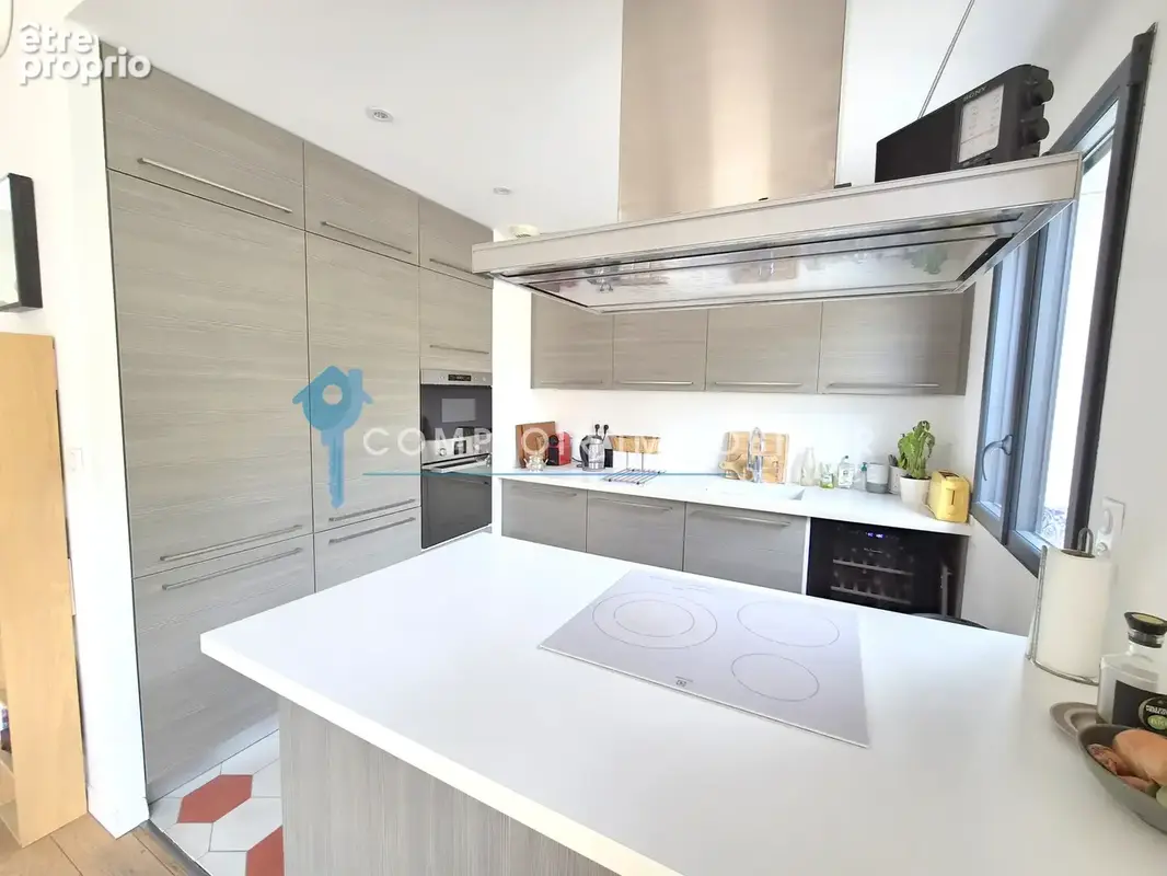Dépt Hérault (34), à vendre MONTPELLIER Arceaux Maison P5 - Terrasse de 26m2 - Parkings - photo 4