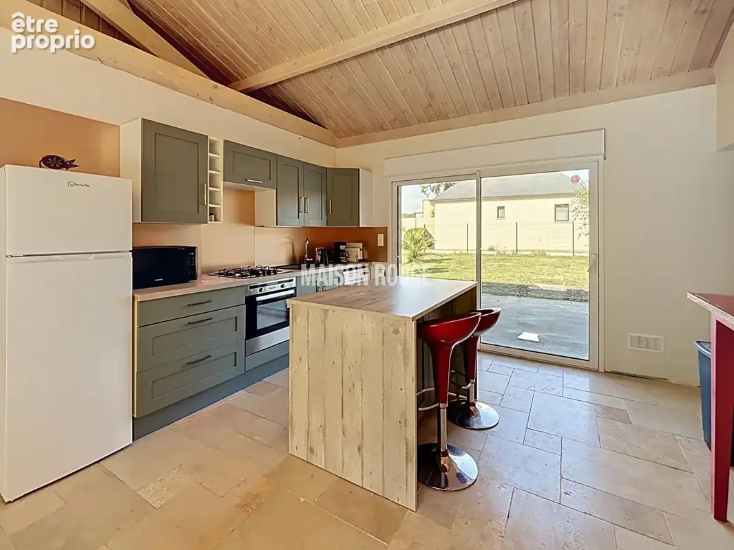 Maison rénovée lumineuse avec terrain entièrement constructible de 1 035 m² à Plouër-sur-Rance - photo 2