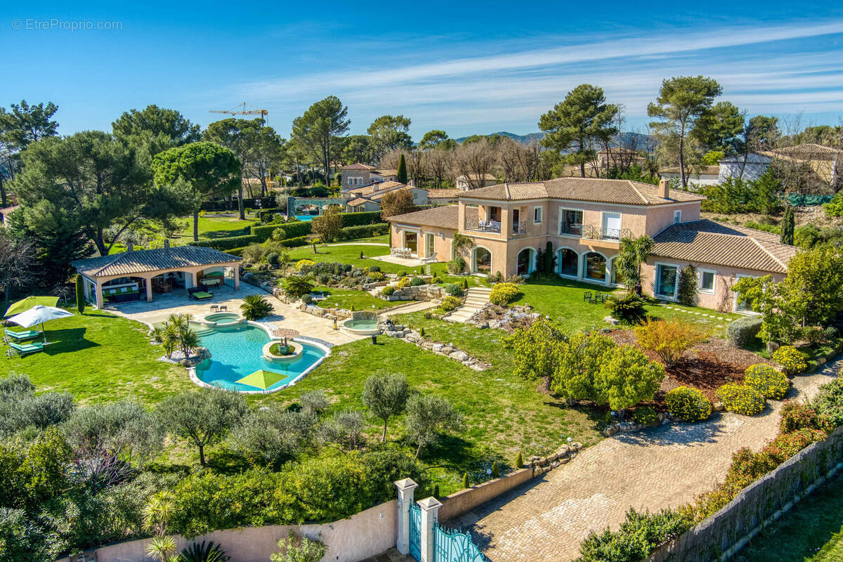 Maison à MOUGINS