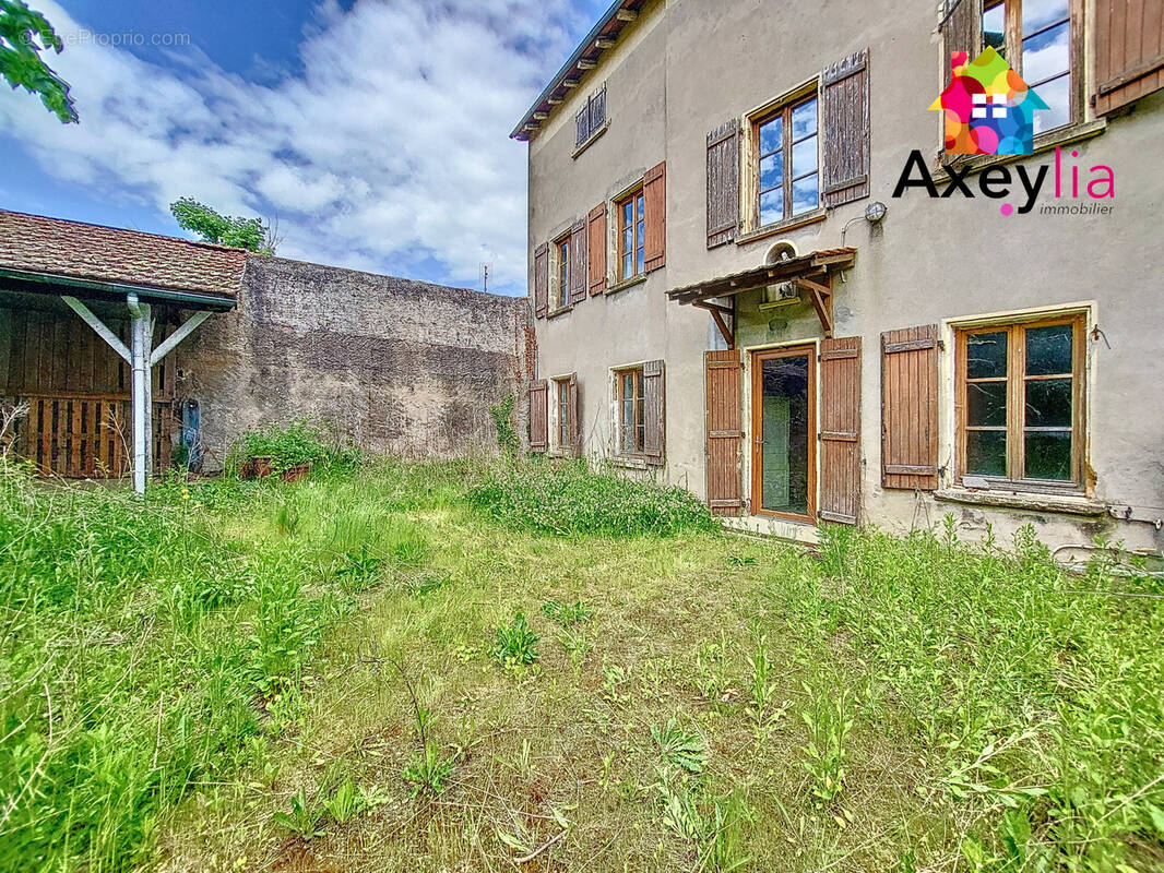 Maison à LA PACAUDIERE