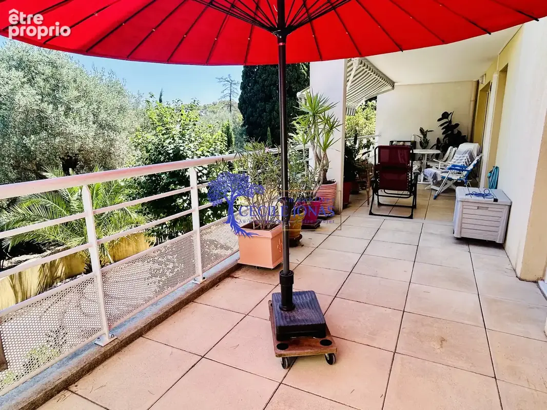 Appartement à HYERES