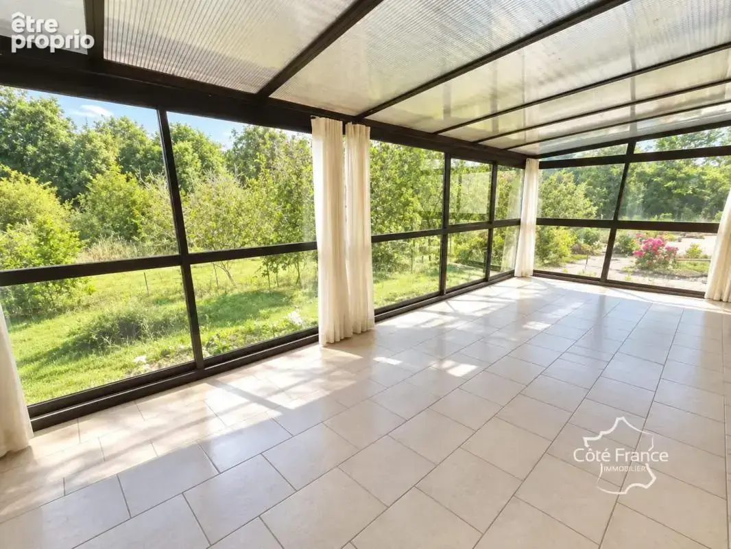 Très belle Maison familiale de 5 chambres sur 135 m2 avec va - photo 4