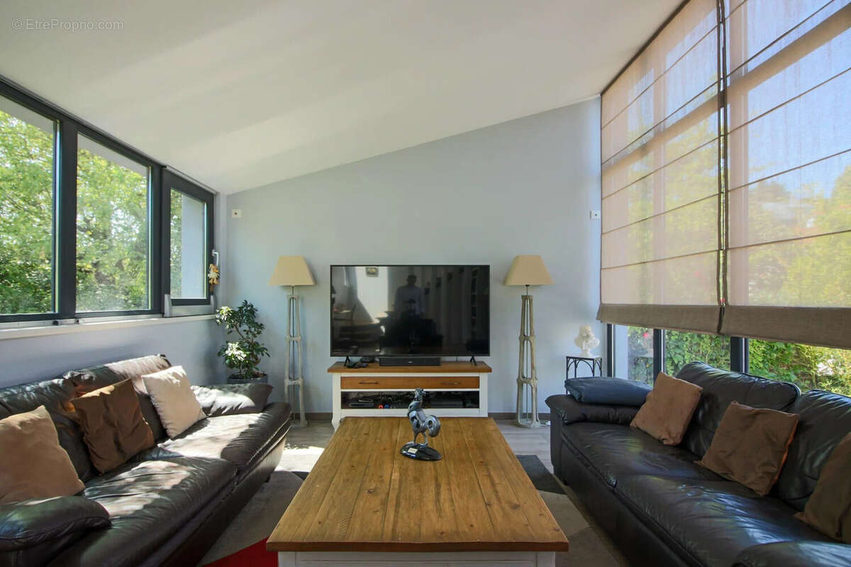 Maison à LE PERREUX-SUR-MARNE