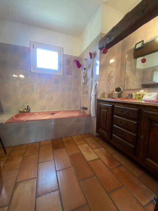 Maison à CADEROUSSE