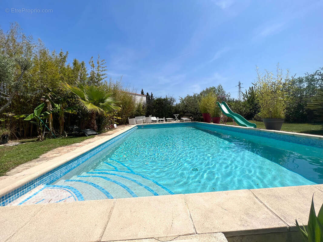 Maison à SAINT-MARTIN-DE-CRAU