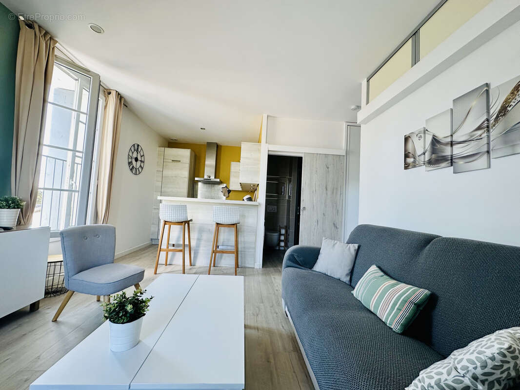 Appartement à LATTES