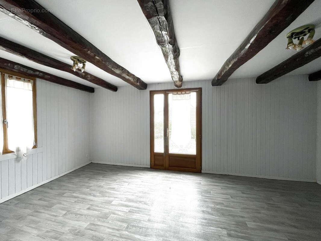 Maison à CHAMPAGNEY