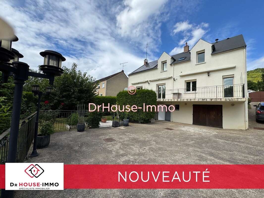 Maison à VAUX-SUR-SEINE