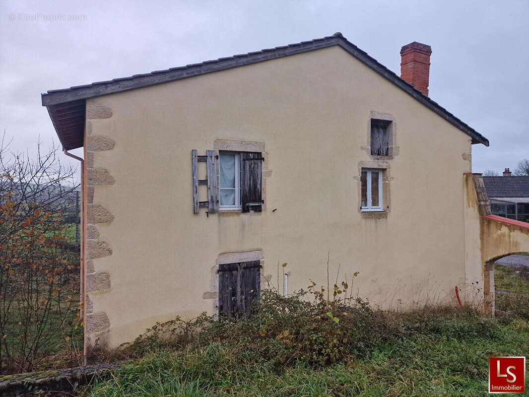 Maison à SAINT-MAURICE-LES-CHATEAUNEUF