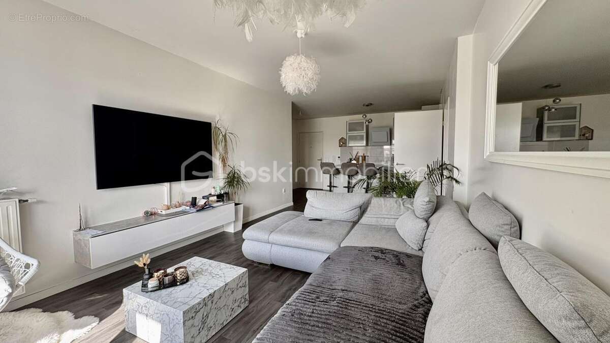 Appartement à LES PAVILLONS-SOUS-BOIS