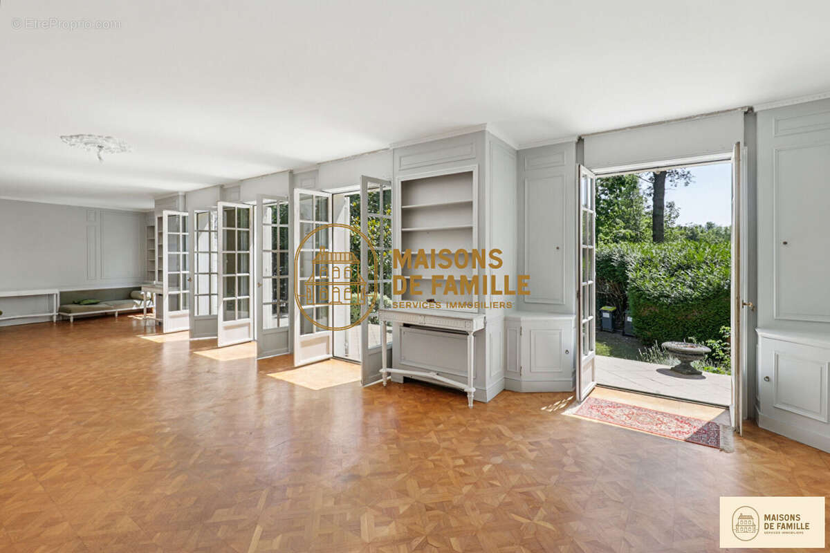 Maison à VAUCRESSON