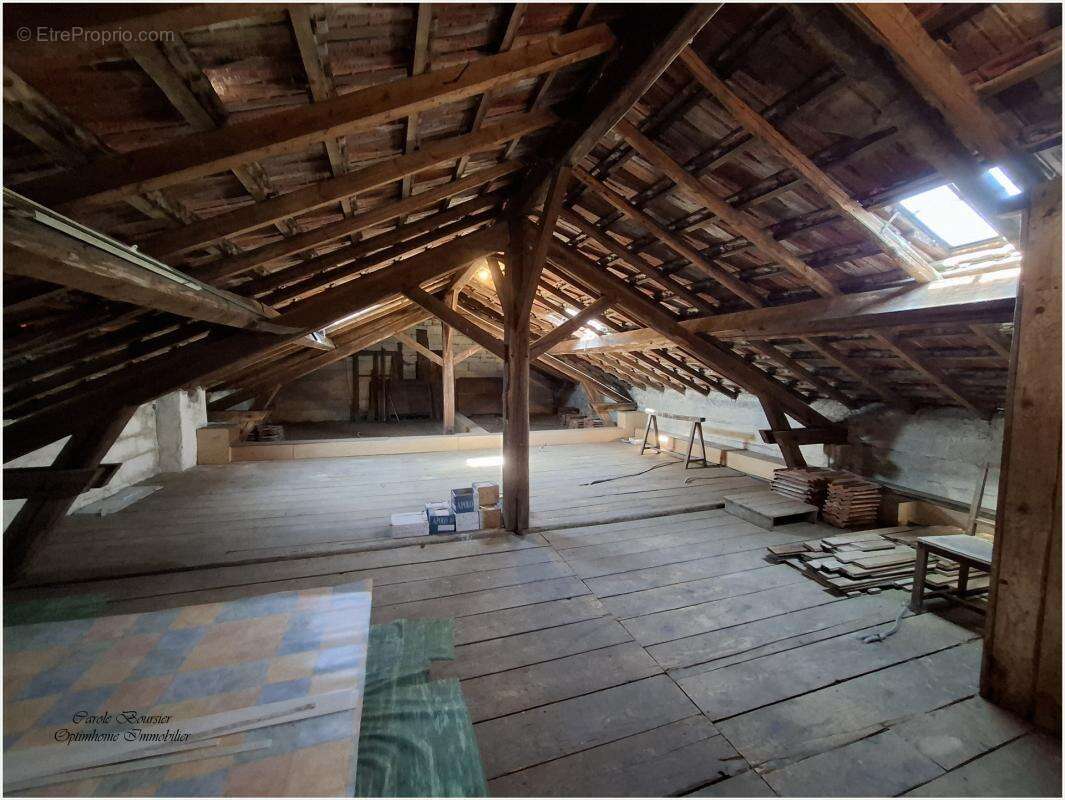 À VENDRE – Maison individuelle 6 pièces avec de beaux volumes et grenier aménageable à Châtenois (88) - photo 13