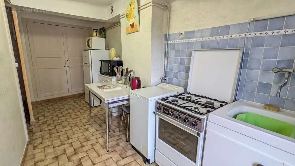 Appartement à CARCES