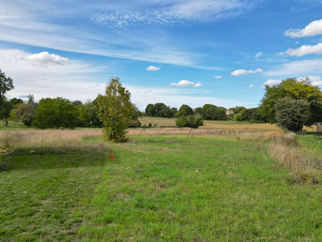 Terrain à POITIERS