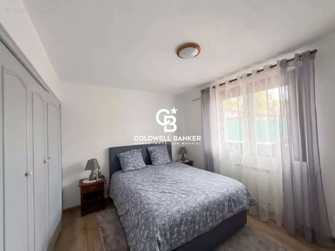 A vendre à Vétraz-Monthoux Maison familiale de 145 m² au calme avec terrain piscinable - photo 14
