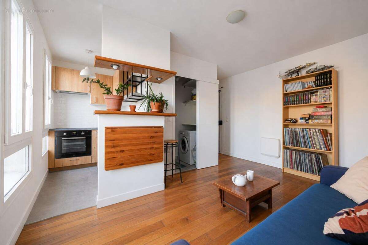 Appartement à PARIS-18E