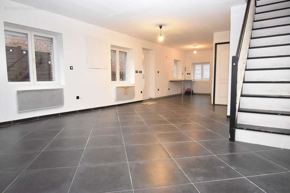 Maison 70 m² à Iwuy  - photo 2