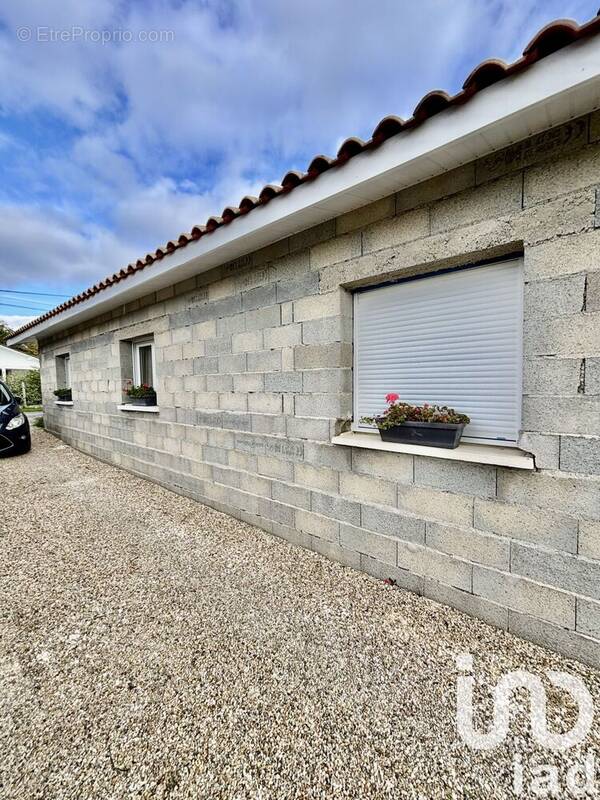 Photo 1 - Maison à SAINT-DENIS-DE-PILE