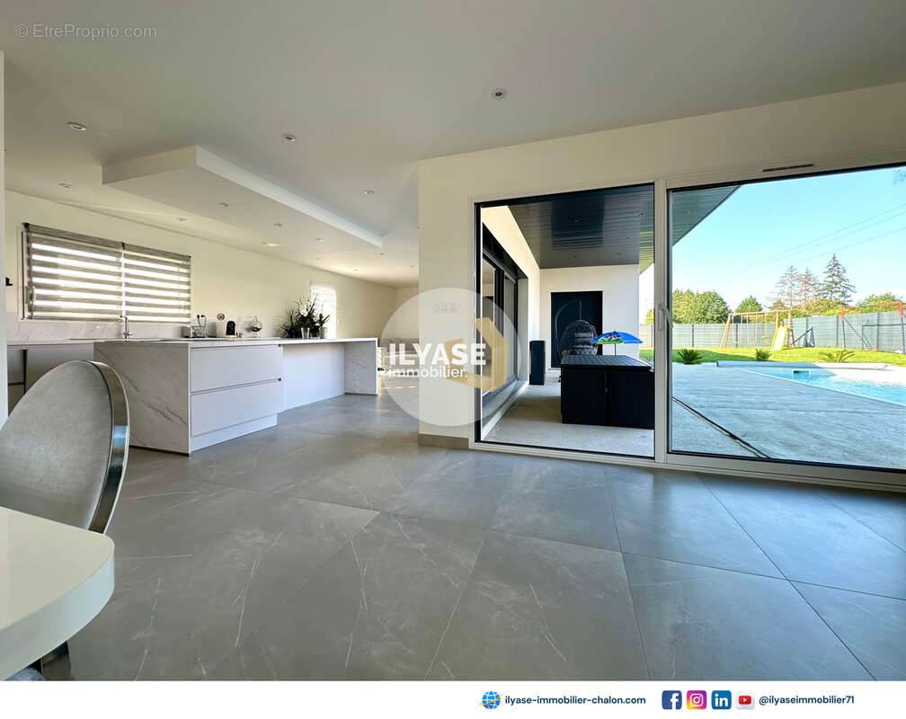 Maison 4 pièces 130 m2  3 ch dont 1 suite parentale  piscine - photo 5