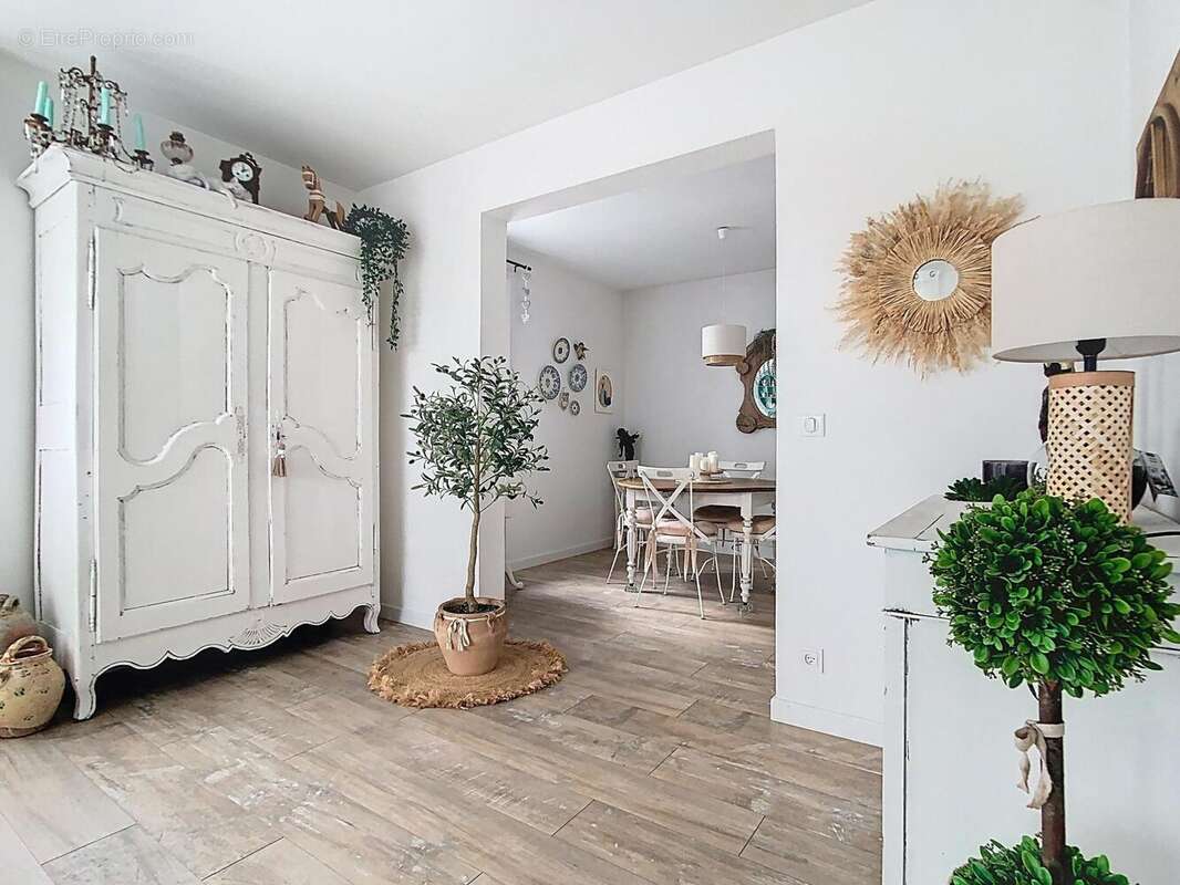 Photo 8 - Appartement à OZOIR-LA-FERRIERE