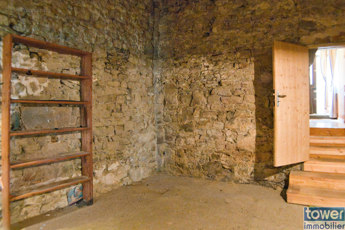 Maison à LABASTIDE-EN-VAL