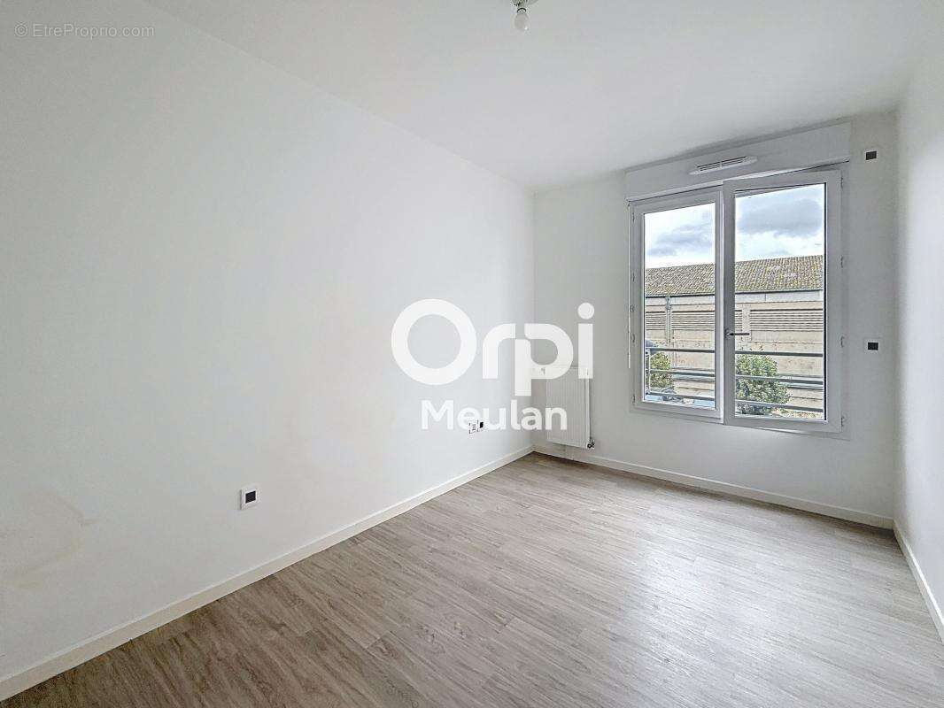Appartement à HARDRICOURT