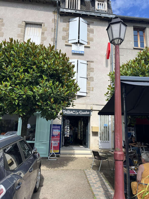 Maison à ALLASSAC