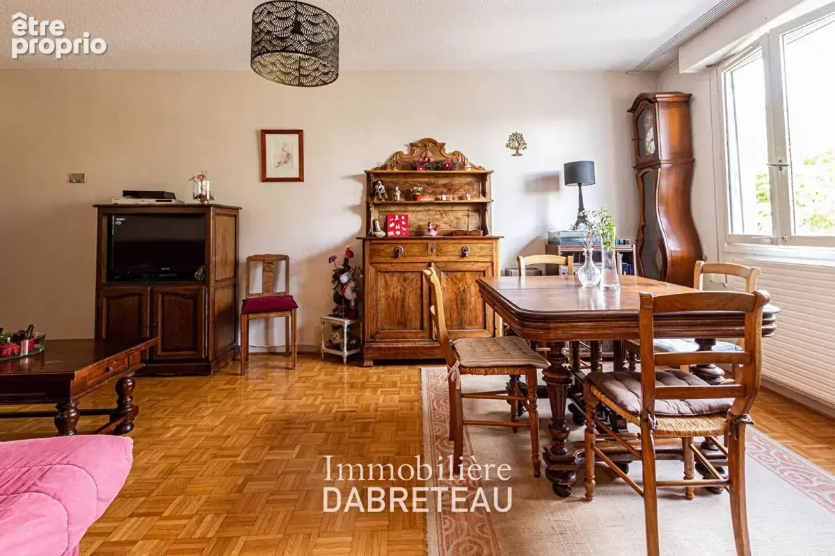 Appartement Decines Charpieu 4 pièce(s)  79m2 - photo 8