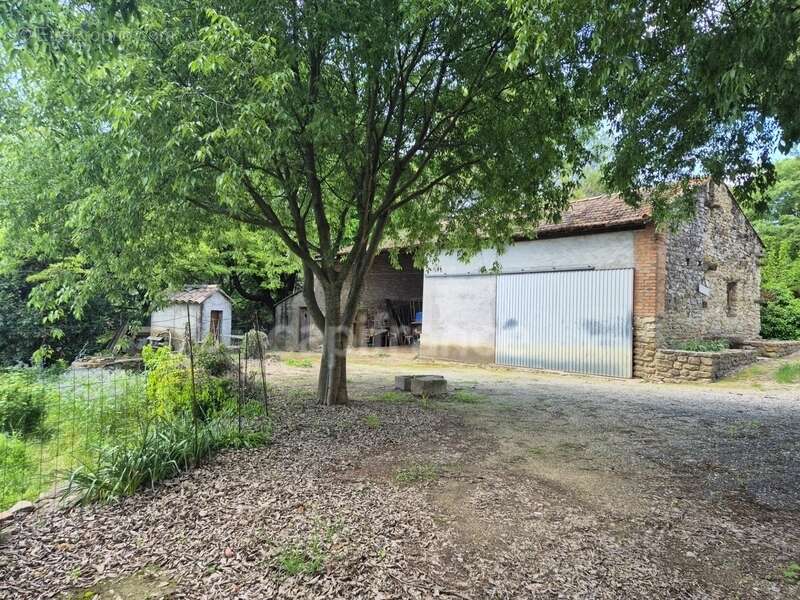 Maison à VEZENOBRES