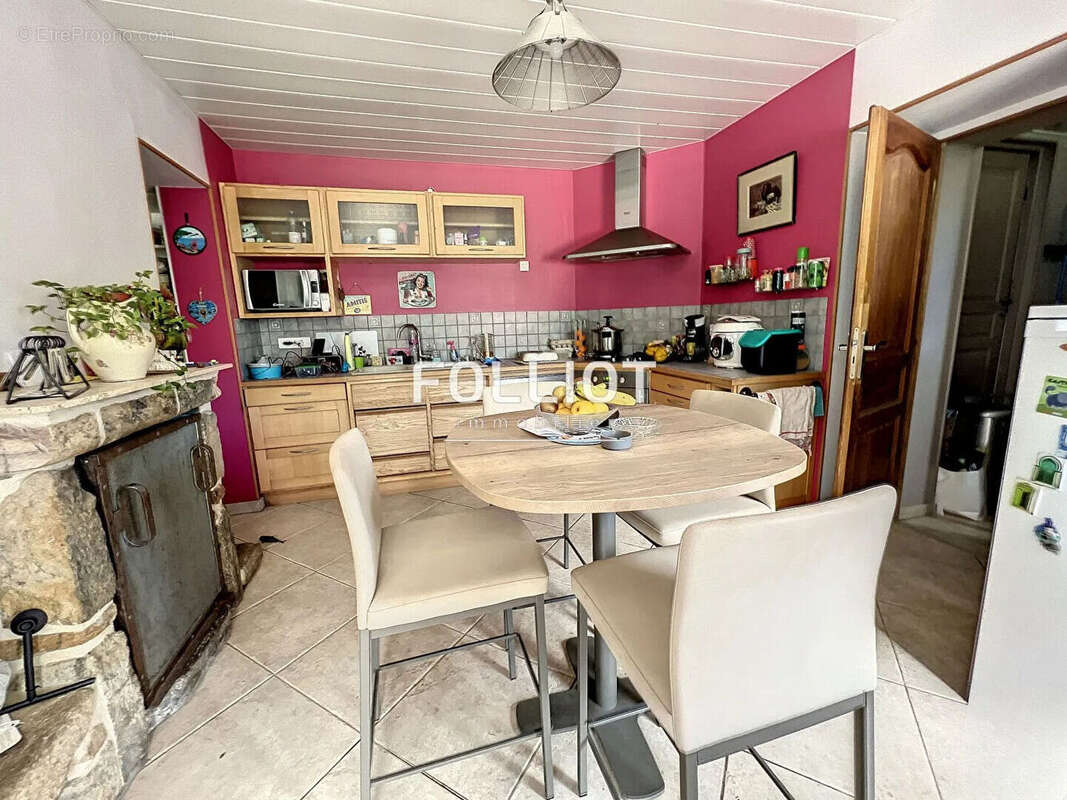 Maison à SAINT-SAUVEUR-LENDELIN