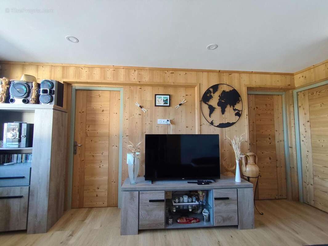 Appartement 79 m² à Egat  - photo 4